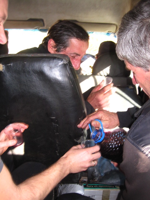 Gaumarjos! ( Cheers!)